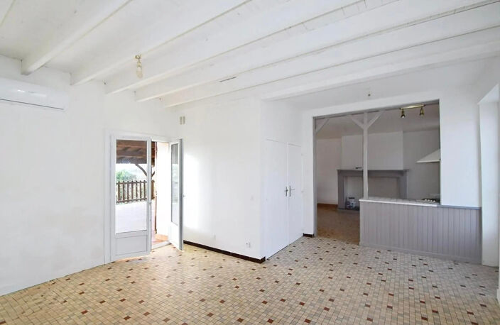 Idéal premier investissement ! Maison de village  avec 3 chambres terrasse et garage — photo 5