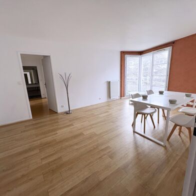 Appartement 3 pièces 243000 €