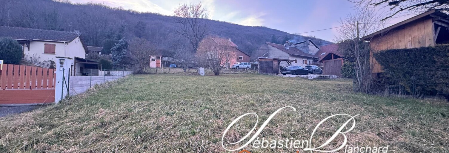 Terrain  915 m² à vendre à Corbonod (01420)