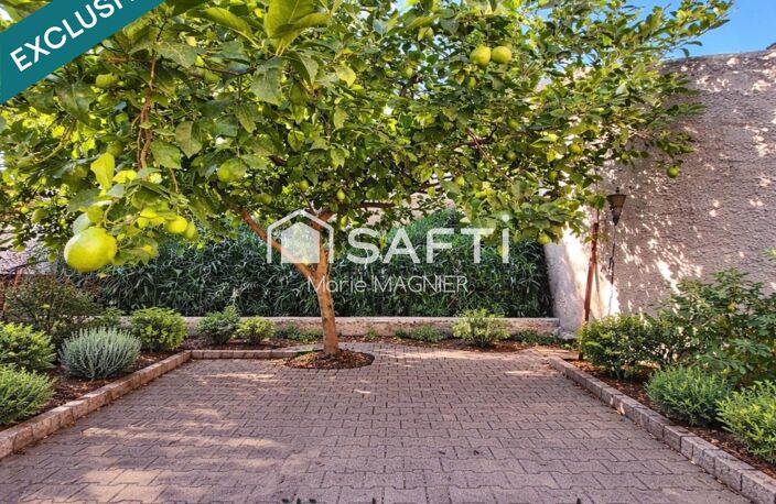 Maison de 146 m², jardin, vue château et fort potentiel d'aménagement : découvrez cette pépite à Grimaud ! — photo 2
