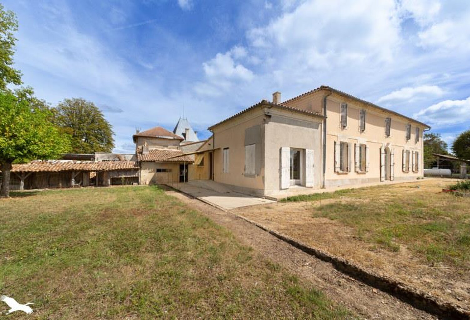 Vente maison 7 pièces 241 m² Saint-Denis-de-Pile (33910) — photo 1