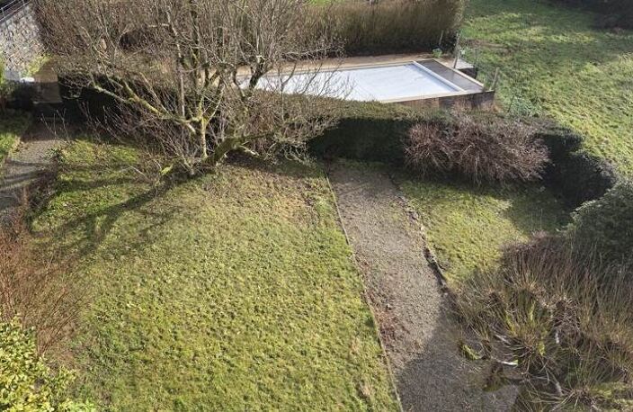 Maison en pierre de 16 pièces principales — photo 2