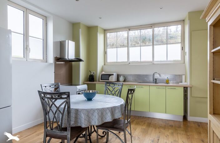 Maison en pierre de 16 pièces principales — photo 3