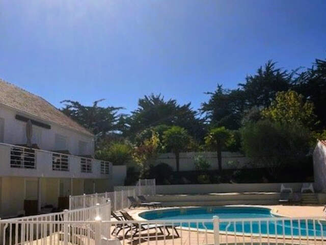 TYPE 2 avec parking et piscine — photo du bien