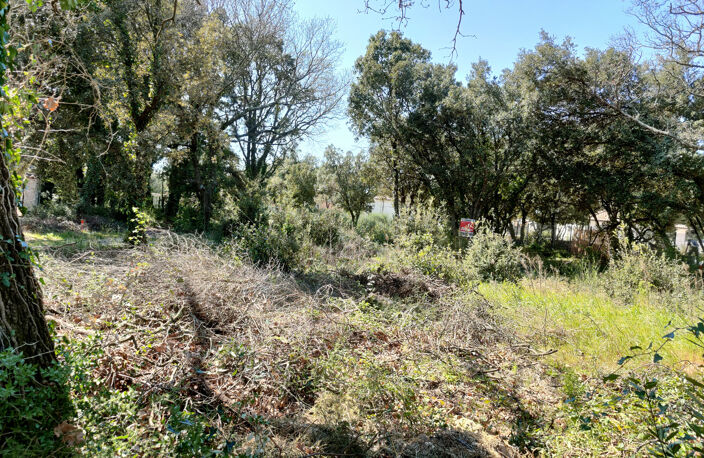 Rochefort-Du-Gard : terrain de 495m2 en vente — photo 3