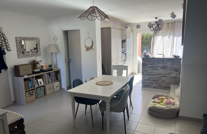 Vente maison 4 pièces 89 m² Villeneuve-lès-Maguelone (34750) — photo 2