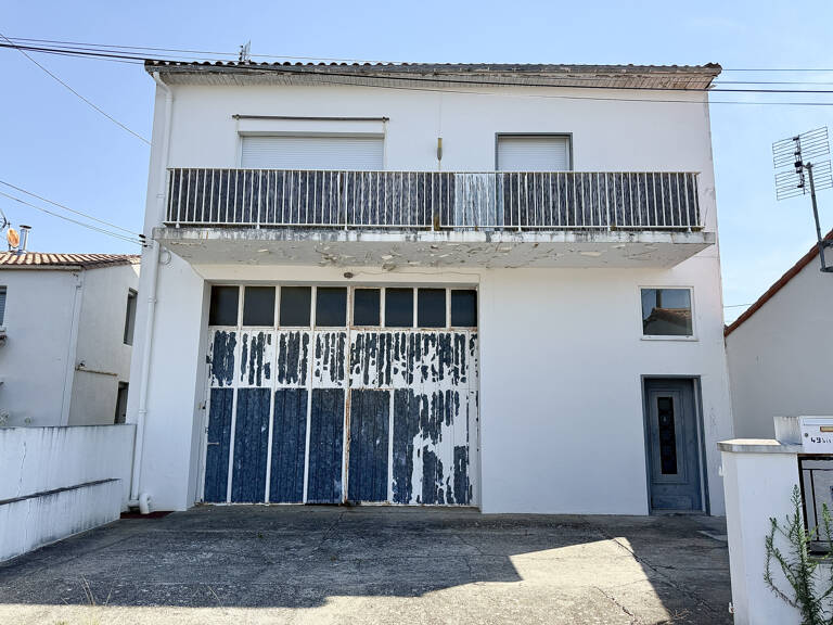 ROYAN — photo 1