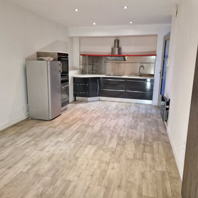 Appartement 3 pièces 142000 €