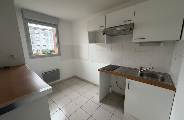 Appartement 2 pièces de 45m2 au RDC entièrement rénové avec — photo 2