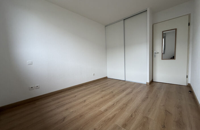 Appartement 2 pièces de 45m2 au RDC entièrement rénové avec — photo 5