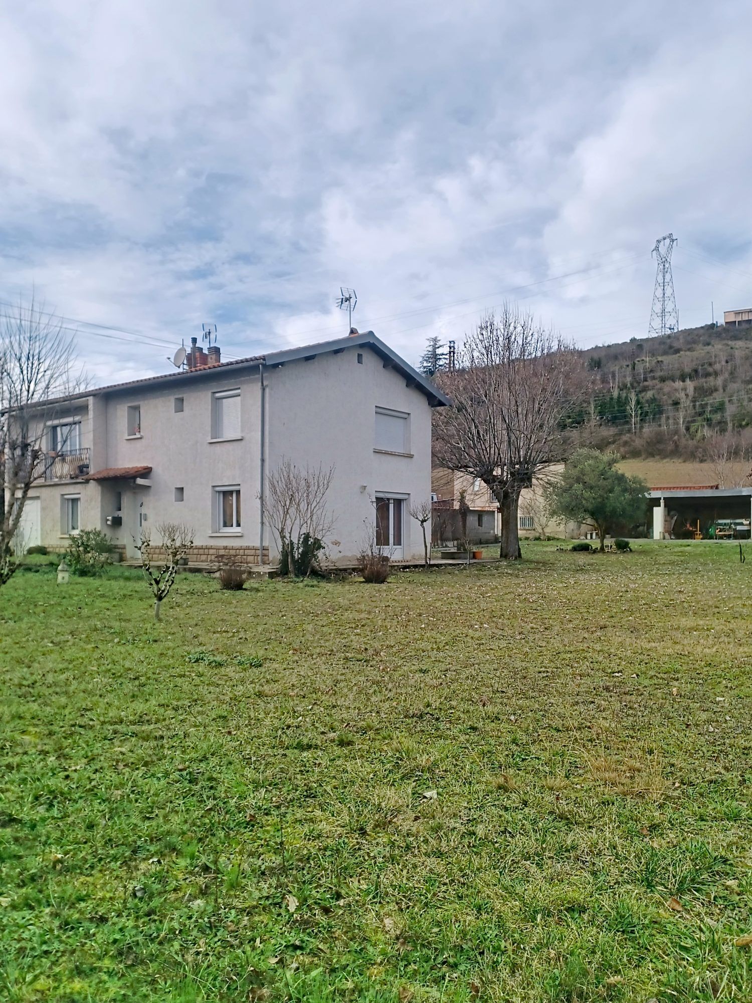 Agence immobilière de BENAC IMMOBILIER RÉALMONT