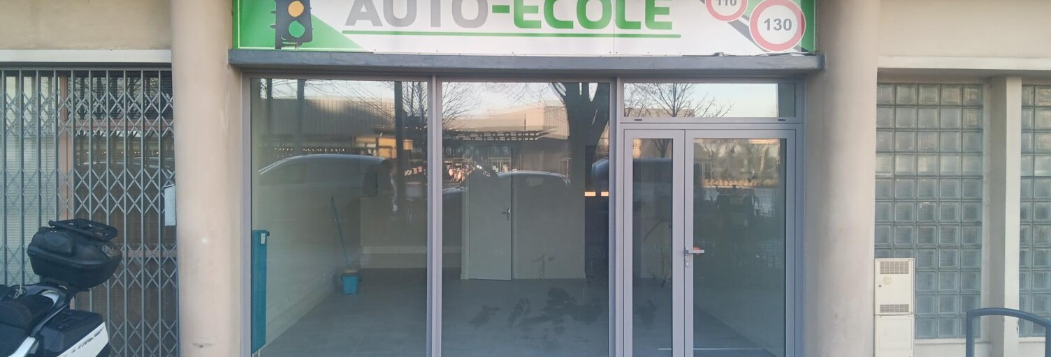 Commerce   m² à louer à Rodez (12000)