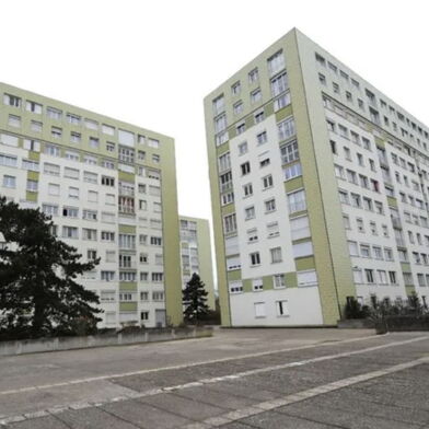 Appartement 4 pièces 80000 €