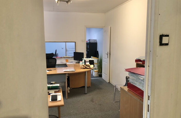 Local/bureau à louer GEMENOS (13) — photo 3