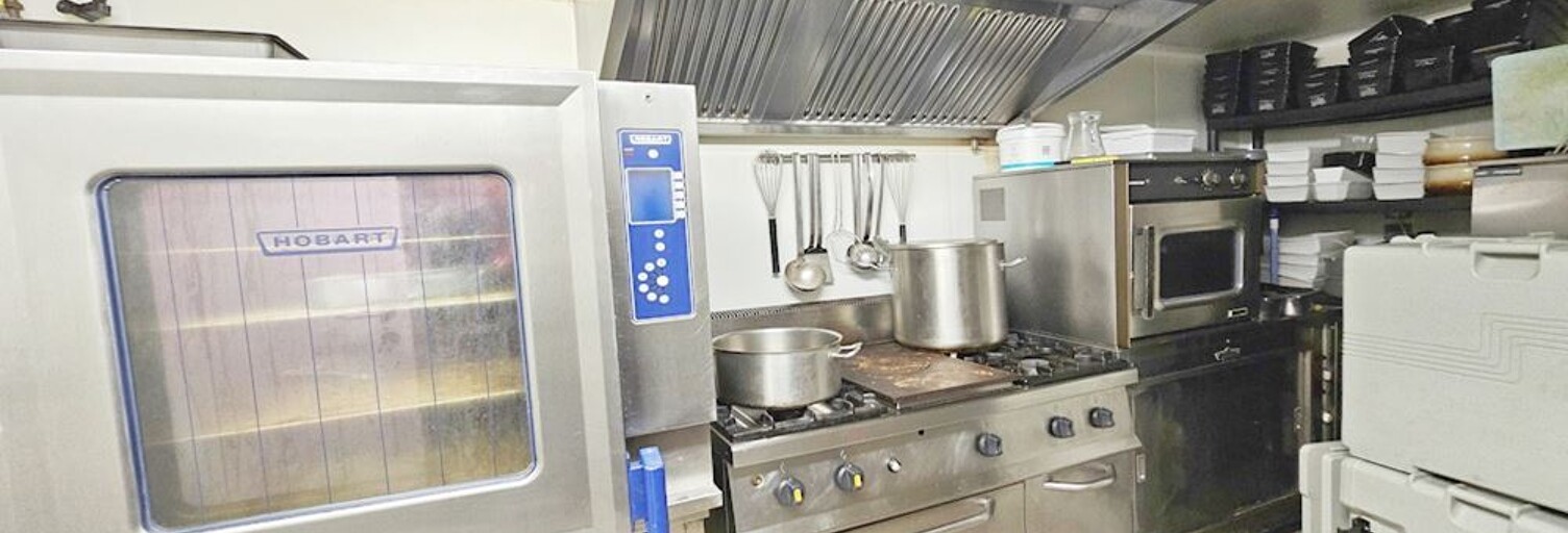 Commerce 4 Pièces 80 m² à vendre à Roscoff (29680)