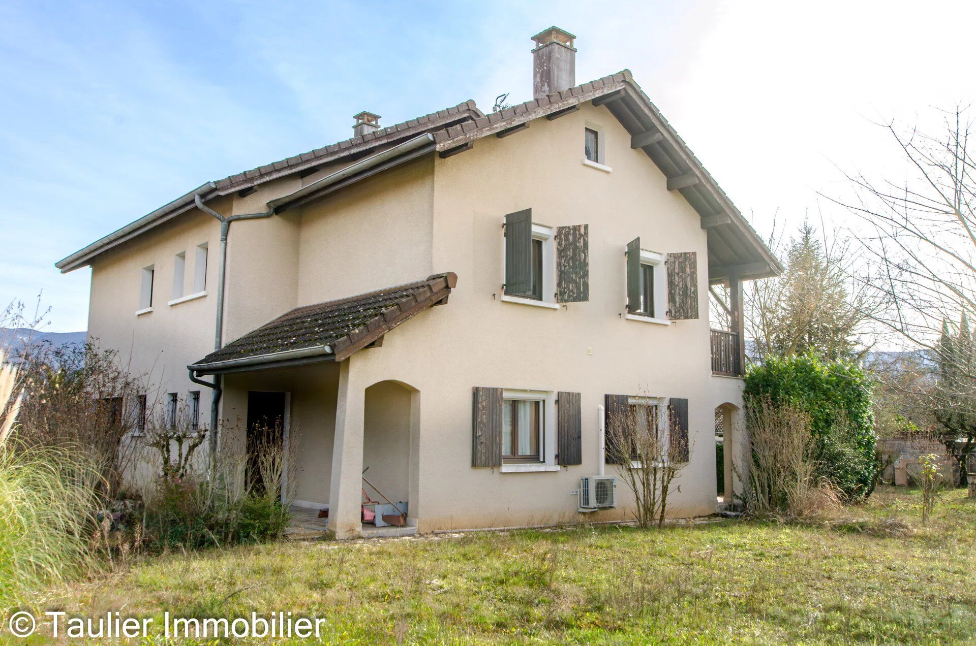 Villa / Maison  T6 à vendre Saint-Vérand 38160
