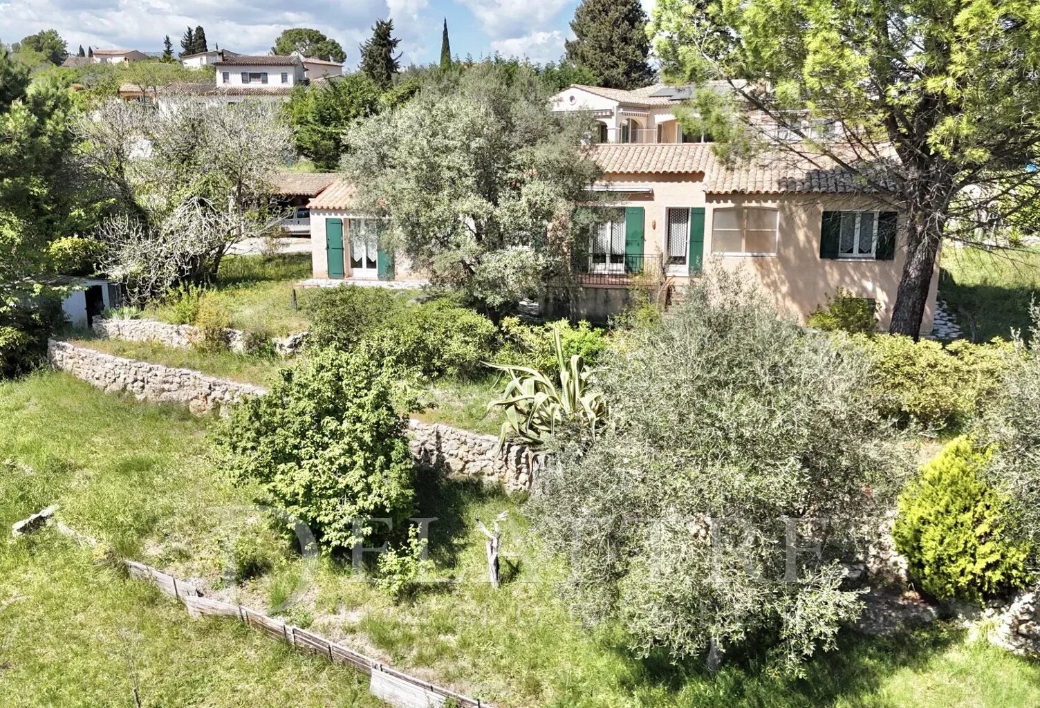 VALBONNE-A PIEDS DU VILLAGE — photo 1