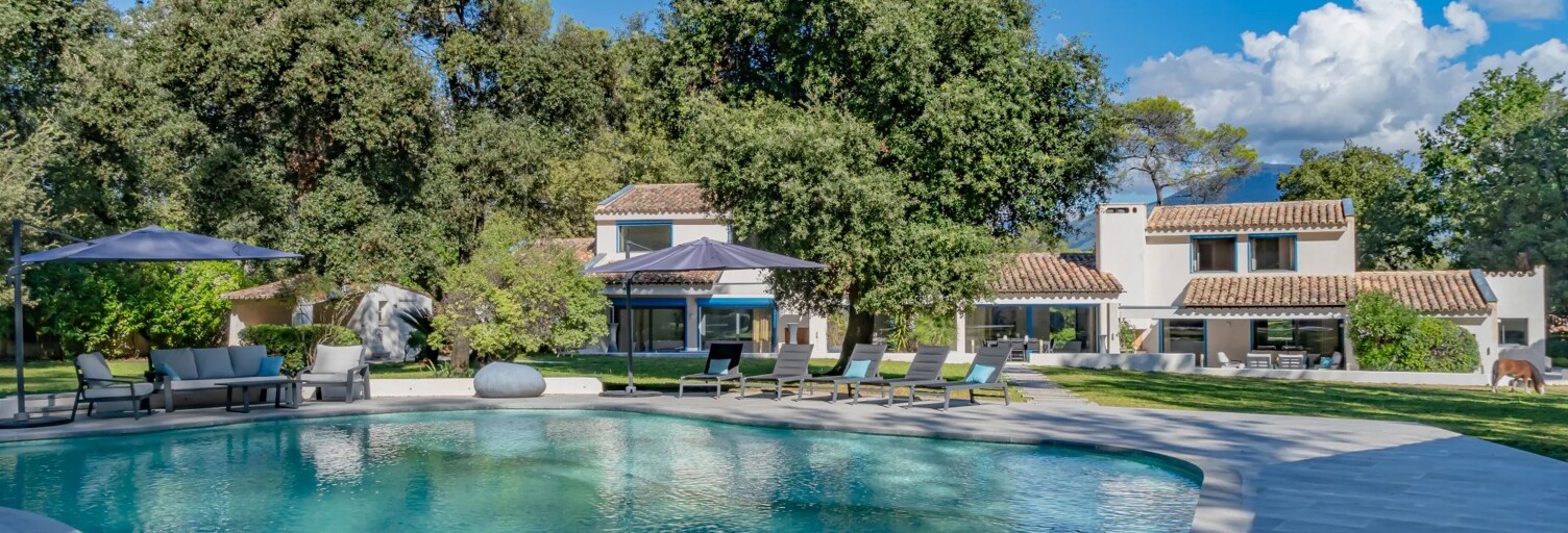 Maison 10 Pièces 544 m² à vendre à Valbonne (06560)