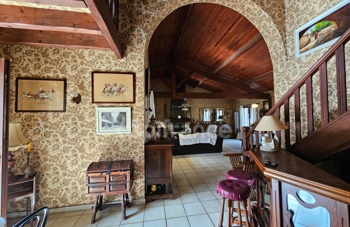 Maison Familiale de 7 pièces , à SALAUNES (33), à Vendre — photo 4