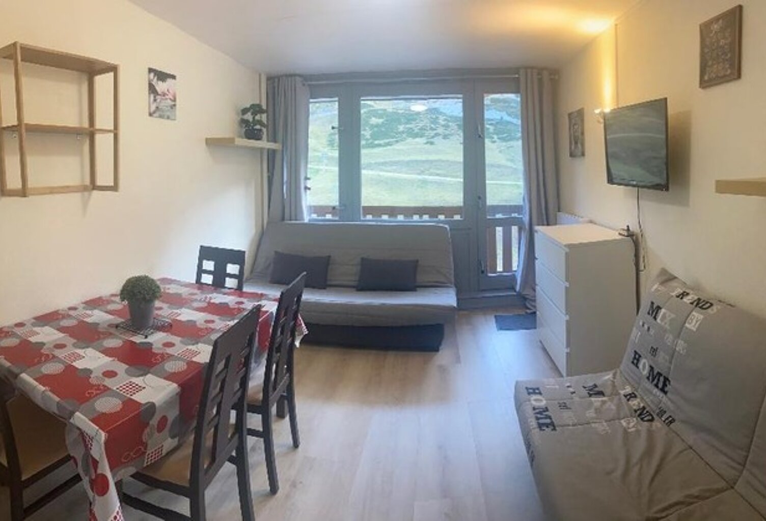 Appartement à vendre 1 pièces LA MONGIE (65), avec balcon, cellier casier à ski — photo 1