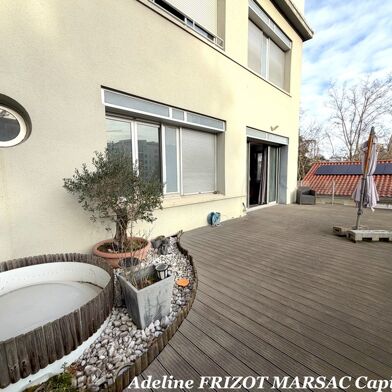 Appartement 4 pièces 245000 €