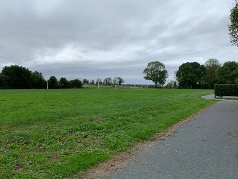 Charente-Maritime Terrain proche de St jean d'Angély 17400 — photo 1