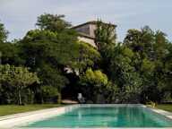 Dpt  (32) : ELEGANT CHATEAU XIX, sans travaux, bases médievales avec douves, piscine, sur 9100m2 jardin clos — photo 2