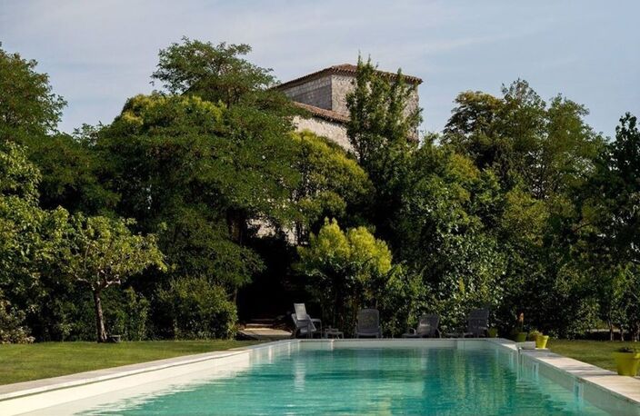 Dpt  (32) : ELEGANT CHATEAU XIX, sans travaux, bases médievales avec douves, piscine, sur 9100m2 jardin clos — photo 2