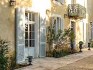 Dpt  (32) : ELEGANT CHATEAU XIX, sans travaux, bases médievales avec douves, piscine, sur 9100m2 jardin clos — photo 4