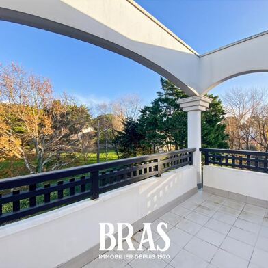 Appartement 2 pièces 258825 €