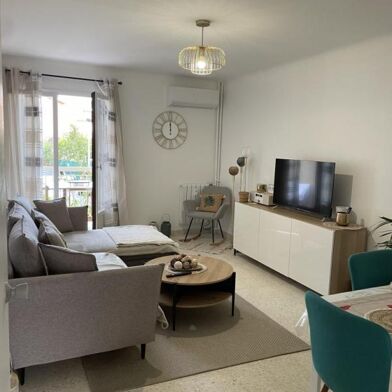 Appartement 2 pièces 900 €