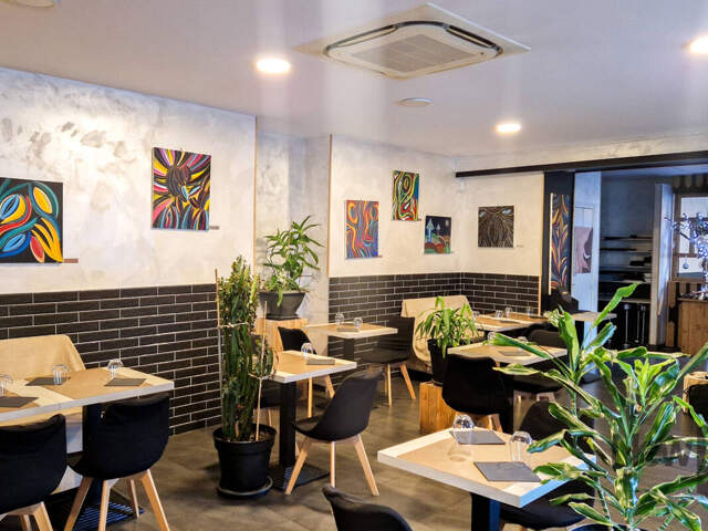 À VENDRE – Fonds de commerce Restaurant / Bar – Licence IV – Emplacement n°1 à Cluses — photo du bien