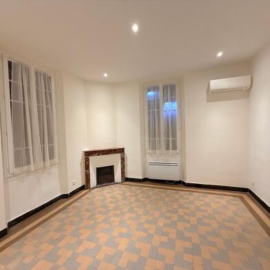 Appartement 3 pièces 1300 €