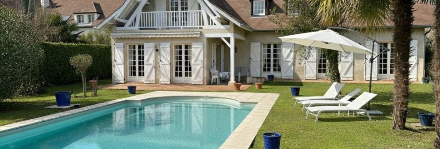 Maison 5 Pièces 200 m² à vendre à Lons (64140)