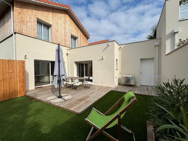Maison À Vendre — photo du bien