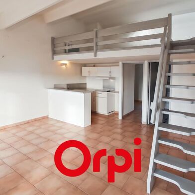 Appartement 2 pièces 810 €