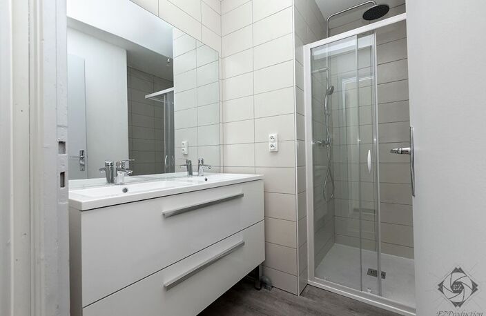 CHAMBÉRY - Chambre meublée 13.63 m2 en colocation + balcon avec communs — photo 5