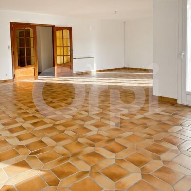 Appartement 4 pièces 1350 €