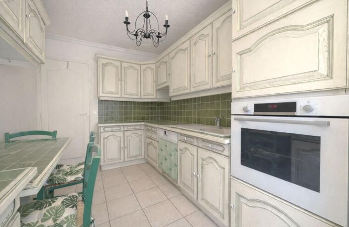 À vendre appartement T4 de 78,58m² - Saint Tronc — photo 4