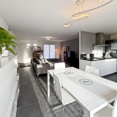 Maison 4 pièces 215180 €