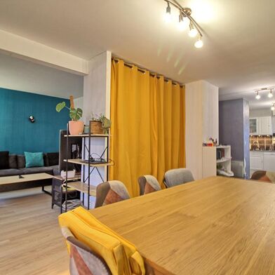 Appartement 4 pièces 214240 €