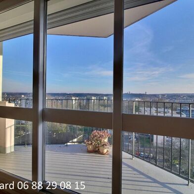 Appartement 5 pièces 153000 €