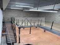 Entrepôt Bureaux A louer — photo 2