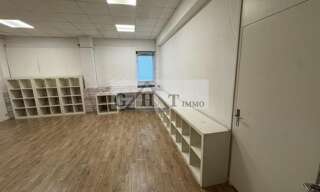 Bureau  64 m² à louer à Igny (91430)