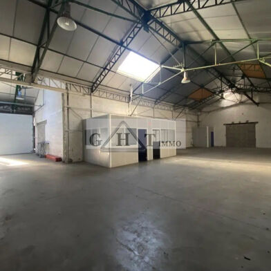 Local industriel  2230000 €