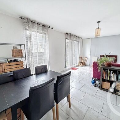 Appartement 5 pièces 380000 €