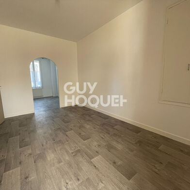 Appartement 3 pièces 560 €