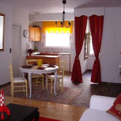 Appartement 3 pièces 1300 €