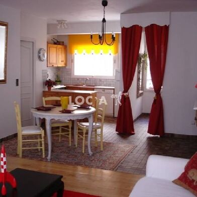 Appartement 3 pièces 1300 €