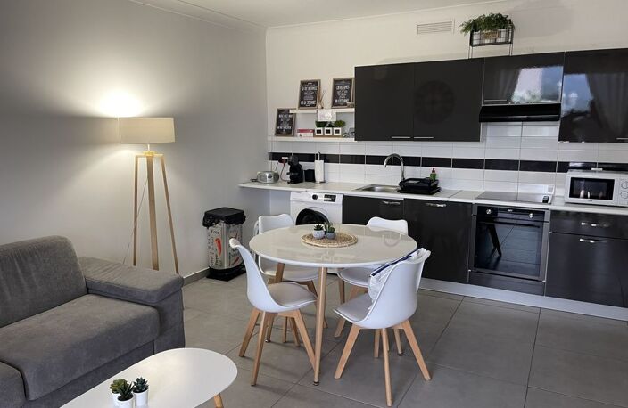 LA PENNE SUR HUVEAUNE, MAISON EN DOUBLE HABITATION DE 155M² — photo 4